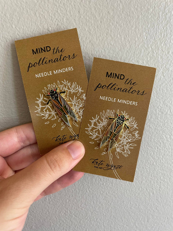 Cicada Needle Minder