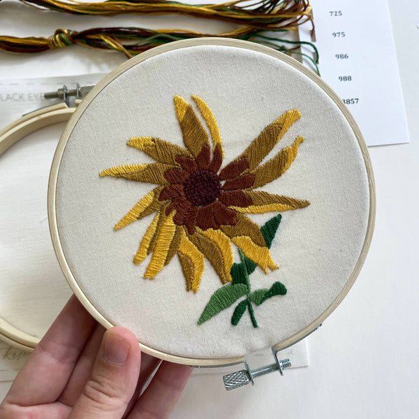 Black Eyed Susan (5") DIY Embroidery Kit